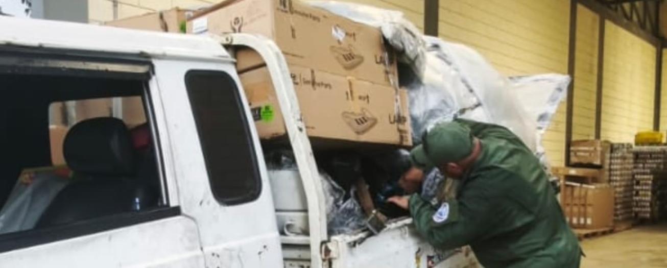 Policía de Fronteras intercepta cargamento de repuestos presuntamente contrabandeados*