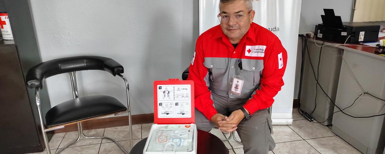 Cruz Roja adquiere desfibrilador externo automático 