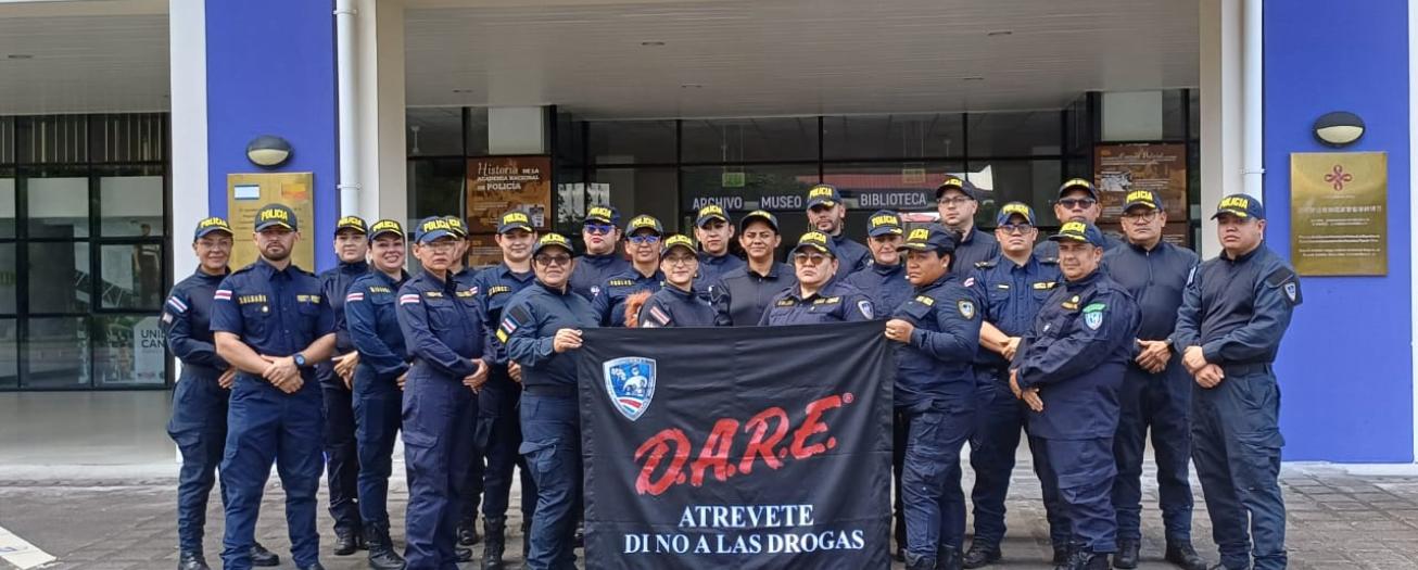s Nuevos agentes se certifican como facilitadores del Programa D.A.R.E.
