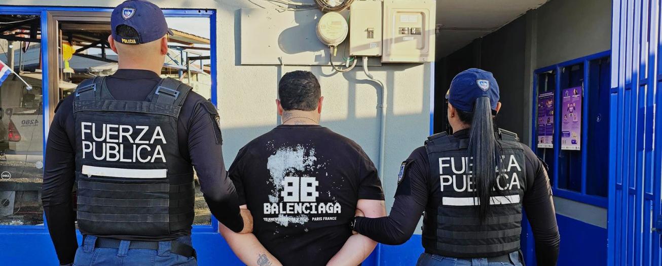 Fuerza Pública aprehende a tres sujetos decomisa más de 1 kilo de droga, dinero y motocicleta 