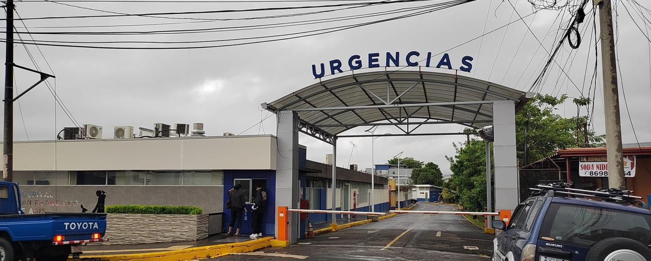 Vuelven el uso de mascarilla para ingresar al hospital de Grecia