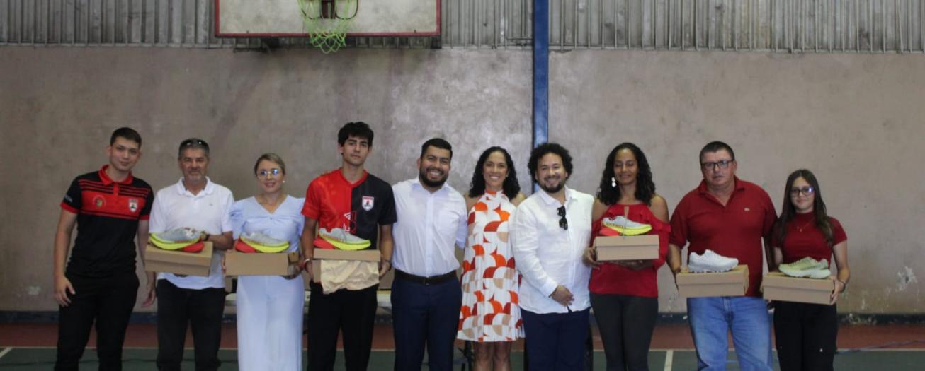 Alajuela honra a sus deportistas  