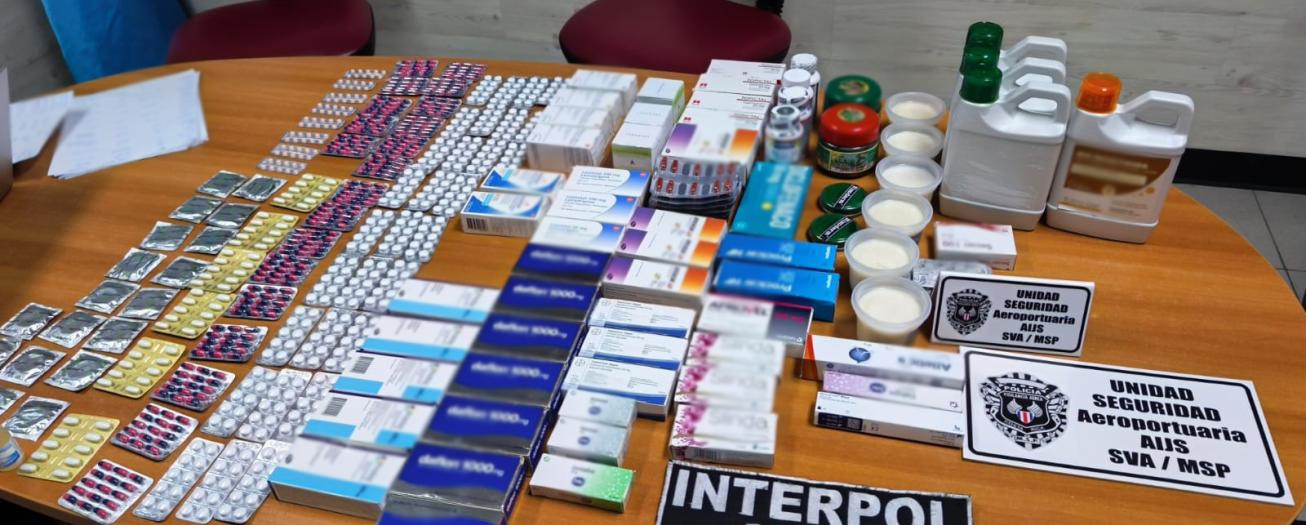 OIJ decomisa medicamentos en el Aeropuerto  Internacional Juan Santamaría 