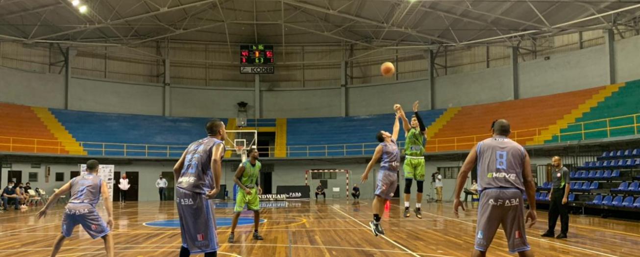 Grecia vuelve a fallar en los segundos finales y cae por segunda vez consecutiva