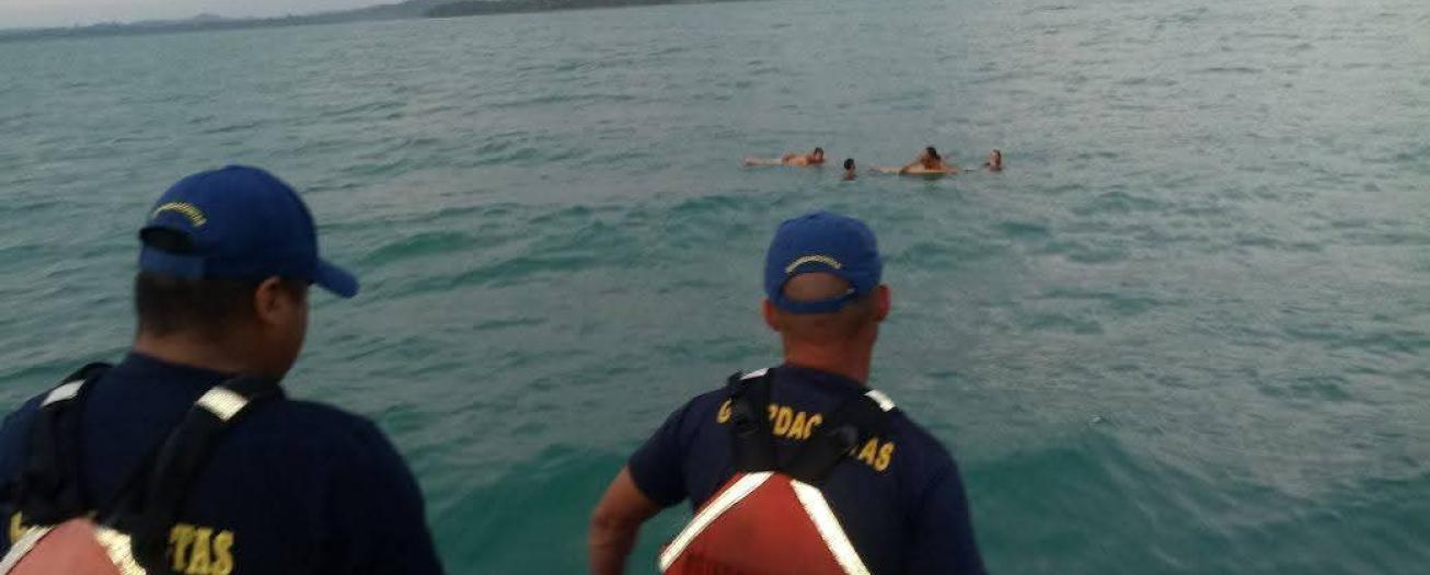 Guardacostas rescató a ocho personas e intervino en más de 8.000 casos para evitar accidentes acuáticos