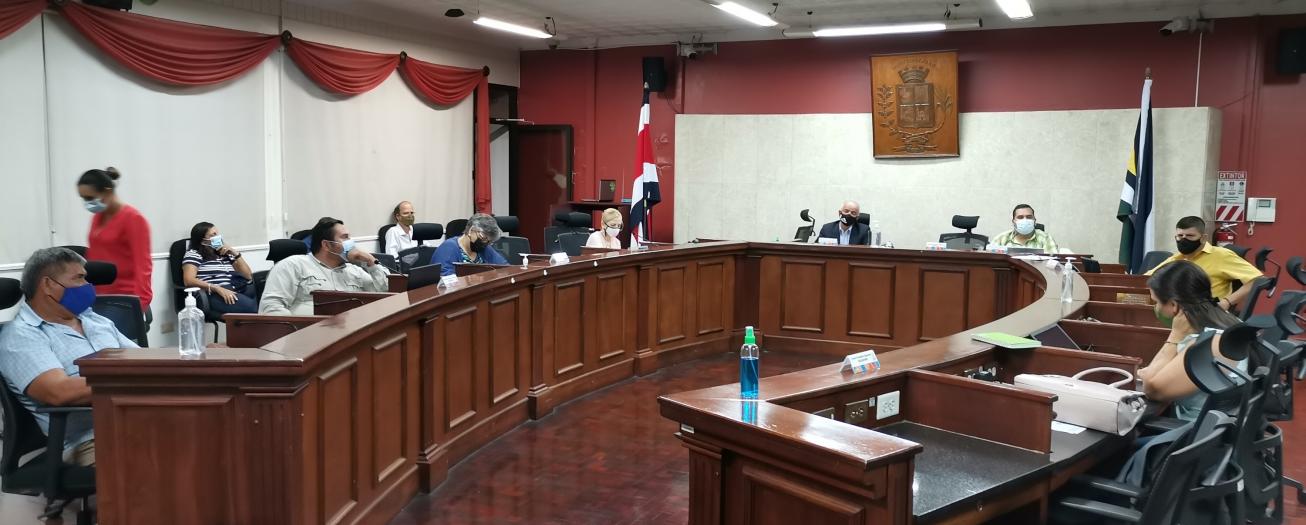 Concejo Municipal se auto regalará agendas y lapiceros personalizados 