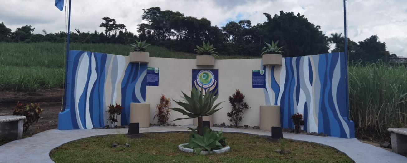 CoopeVictoria y ASADA San Isidro inauguran fuente de agua para el disfrute de  los deportistas