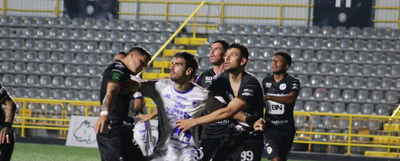 Grecia mejora, pero sigue sin ver la luz