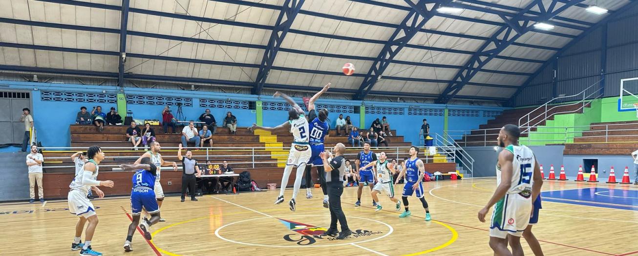 Grecia recibe dos palizas de forma consecutiva 